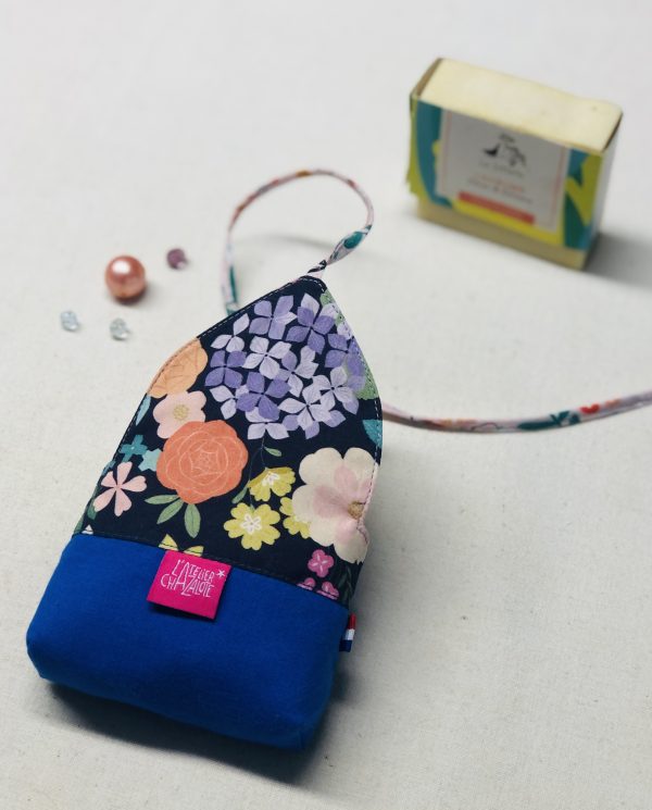 IMG_6817 Pochette ou « nid à savon » Alessandra