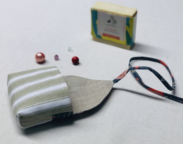 Pochette ou « nid à savon »  Joe